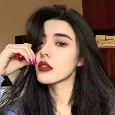 我手执封神榜身背打神鞭下山